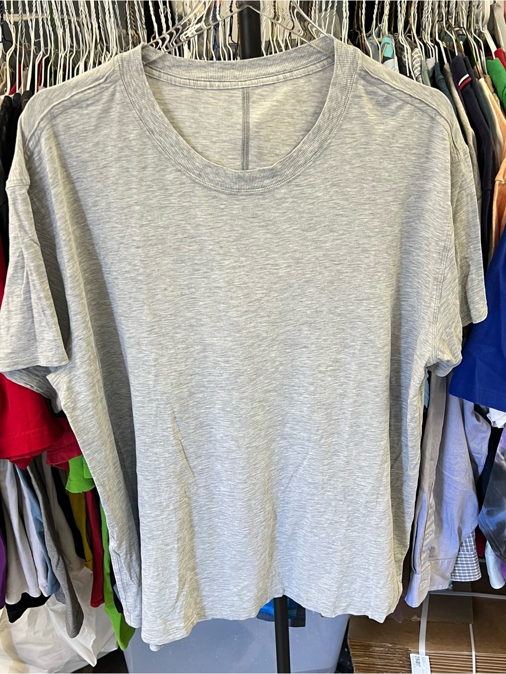 Lululemon Shirt Mens XL Heather Gray Short Sleeve Running Athletic Performance